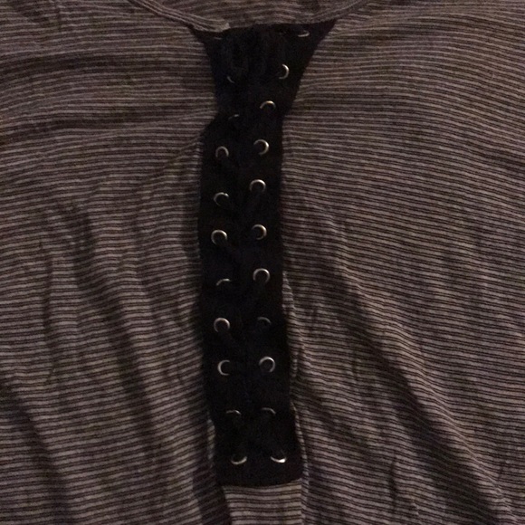 LF T SHIRT - Picture 2 of 4